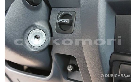 Buy Import Toyota Land Cruiser White Car in Import - Dubai in Great Comore Buy Import Toyota Land Cruiser White Car in Import - Dubai in Great Comore