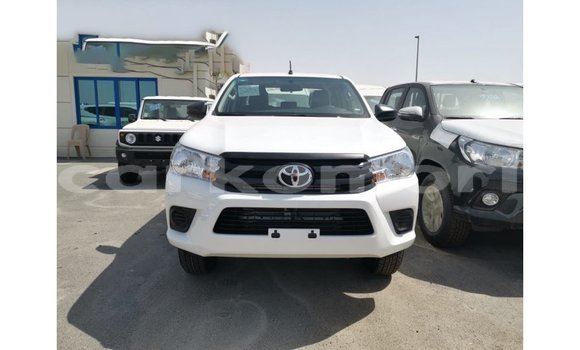 Buy Import Toyota Hilux White Car in Import - Dubai in Great Comore Buy Import Toyota Hilux White Car in Import - Dubai in Great Comore