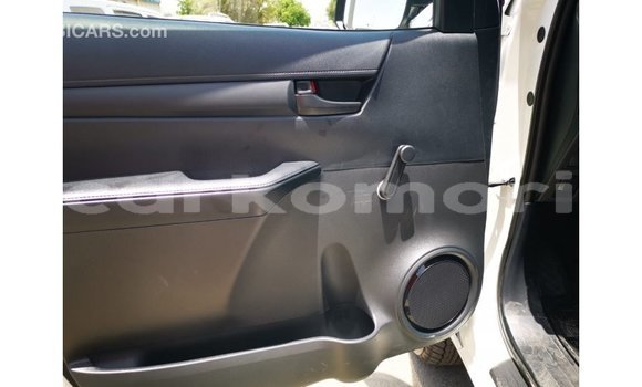 Buy Import Toyota Hilux White Car in Import - Dubai in Great Comore Buy Import Toyota Hilux White Car in Import - Dubai in Great Comore