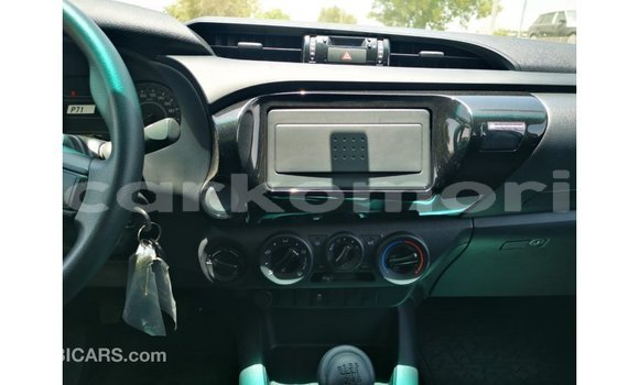 Buy Import Toyota Hilux White Car in Import - Dubai in Great Comore Buy Import Toyota Hilux White Car in Import - Dubai in Great Comore