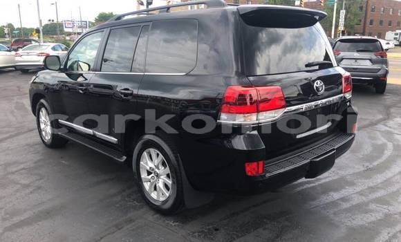 Acheter Occasion Voiture Toyota Land Cruiser Noir à Moroni, Grande Comore Acheter Occasion Voiture Toyota Land Cruiser Noir à Moroni, Grande Comore