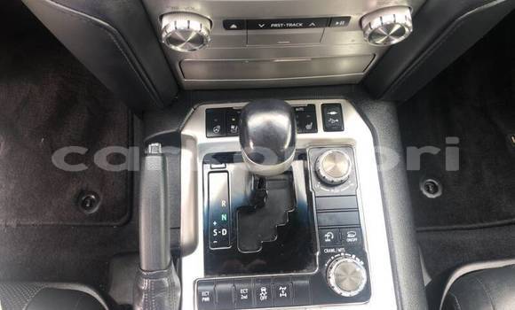 Acheter Occasion Voiture Toyota Land Cruiser Noir à Moroni, Grande Comore Acheter Occasion Voiture Toyota Land Cruiser Noir à Moroni, Grande Comore