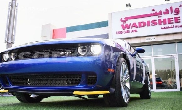 Acheter Import Voiture Dodge Challenger Bleu à Import - Dubai, Grande Comore Acheter Import Voiture Dodge Challenger Bleu à Import - Dubai, Grande Comore