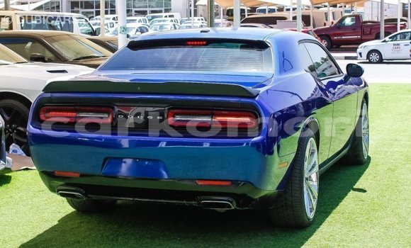 Acheter Import Voiture Dodge Challenger Bleu à Import - Dubai, Grande Comore Acheter Import Voiture Dodge Challenger Bleu à Import - Dubai, Grande Comore