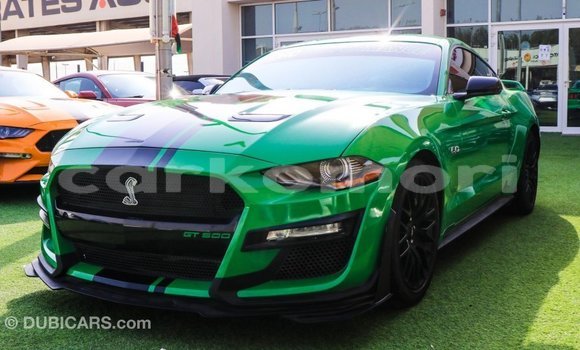 Acheter Import Voiture Ford Mustang Vert à Import - Dubai, Grande Comore Acheter Import Voiture Ford Mustang Vert à Import - Dubai, Grande Comore