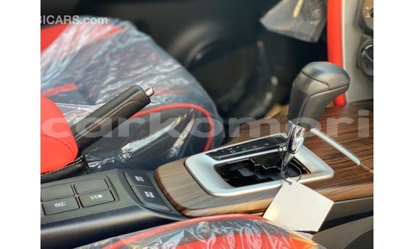 Acheter Import Voiture Toyota Fortuner Blanc à Import - Dubai, Grande Comore Acheter Import Voiture Toyota Fortuner Blanc à Import - Dubai, Grande Comore