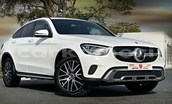 Acheter Import Voiture Mercedes-Benz GLC Blanc à Import - Dubai, Grande Comore Acheter Import Voiture Mercedes-Benz GLC Blanc à Import - Dubai, Grande Comore