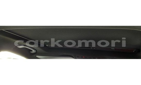 Acheter Import Voiture Mercedes-Benz GLC Blanc à Import - Dubai, Grande Comore Acheter Import Voiture Mercedes-Benz GLC Blanc à Import - Dubai, Grande Comore