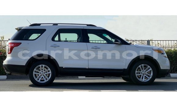 Buy Import Ford Explorer White Car in Import - Dubai in Great Comore Buy Import Ford Explorer White Car in Import - Dubai in Great Comore
