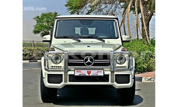 Buy Import Mercedes-Benz 190 White Car in Import - Dubai in Great Comore Buy Import Mercedes-Benz 190 White Car in Import - Dubai in Great Comore