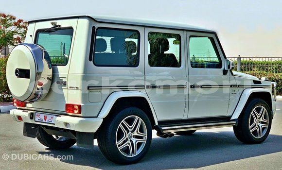 Buy Import Mercedes-Benz 190 White Car in Import - Dubai in Great Comore Buy Import Mercedes-Benz 190 White Car in Import - Dubai in Great Comore
