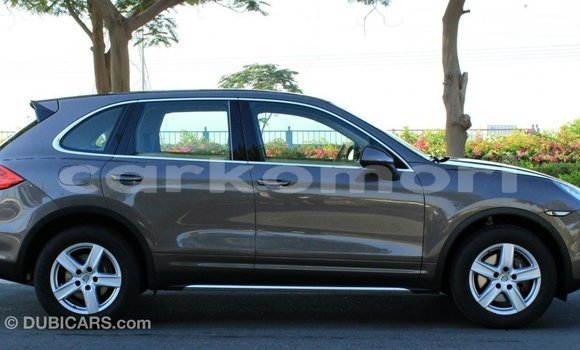 Buy Import Porsche Cayenne Brown Car in Import - Dubai in Great Comore Buy Import Porsche Cayenne Brown Car in Import - Dubai in Great Comore