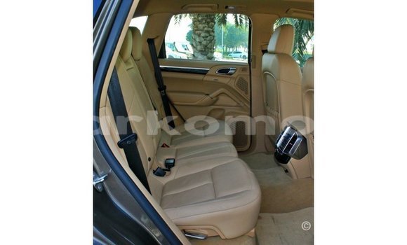 Buy Import Porsche Cayenne Brown Car in Import - Dubai in Great Comore Buy Import Porsche Cayenne Brown Car in Import - Dubai in Great Comore