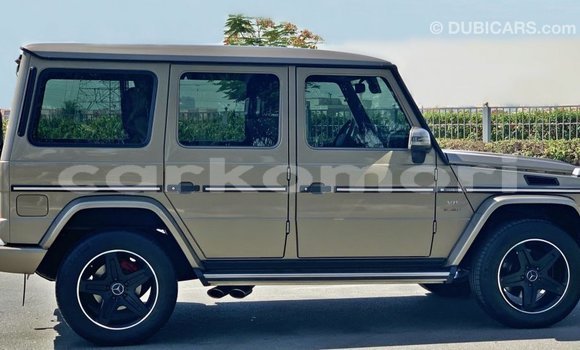 Buy Import Mercedes-Benz 190 Other Car in Import - Dubai in Great Comore Buy Import Mercedes-Benz 190 Other Car in Import - Dubai in Great Comore