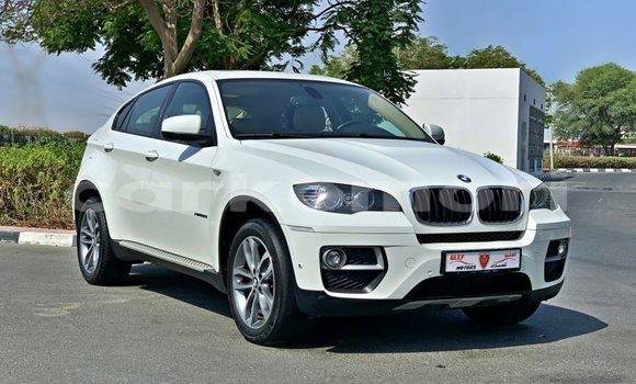 Acheter Import Voiture BMW X6 Blanc à Import - Dubai, Grande Comore