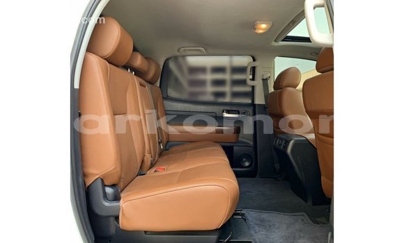 Buy Import Toyota Tundra White Car in Import - Dubai in Great Comore Buy Import Toyota Tundra White Car in Import - Dubai in Great Comore