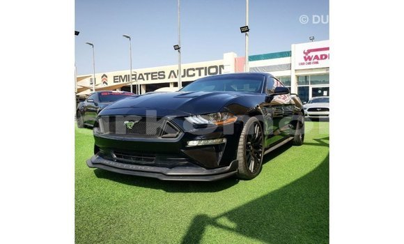 Acheter Import Voiture Ford Mustang Noir à Import - Dubai, Grande Comore Acheter Import Voiture Ford Mustang Noir à Import - Dubai, Grande Comore