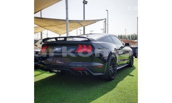 Acheter Import Voiture Ford Mustang Noir à Import - Dubai, Grande Comore Acheter Import Voiture Ford Mustang Noir à Import - Dubai, Grande Comore