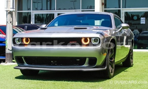 Acheter Import Voiture Dodge Challenger Autre à Import - Dubai, Grande Comore Acheter Import Voiture Dodge Challenger Autre à Import - Dubai, Grande Comore