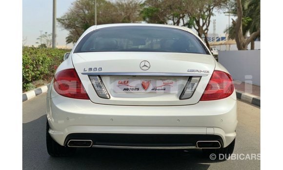 Buy Import Mercedes-Benz 190 White Car in Import - Dubai in Great Comore Buy Import Mercedes-Benz 190 White Car in Import - Dubai in Great Comore