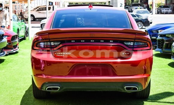 Acheter Import Voiture Dodge Charger Rouge à Import - Dubai, Grande Comore Acheter Import Voiture Dodge Charger Rouge à Import - Dubai, Grande Comore