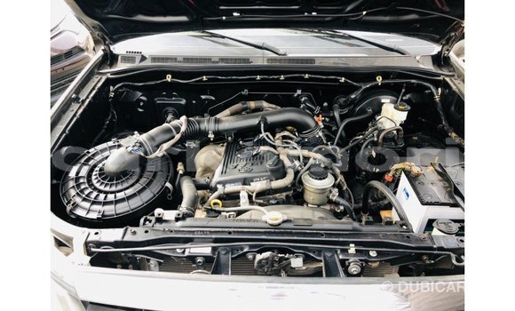 Acheter Import Voiture Toyota Fortuner Noir à Import - Dubai, Grande Comore Acheter Import Voiture Toyota Fortuner Noir à Import - Dubai, Grande Comore