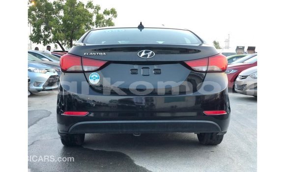 Acheter Import Voiture Hyundai Elantra Noir à Import - Dubai, Grande Comore Acheter Import Voiture Hyundai Elantra Noir à Import - Dubai, Grande Comore