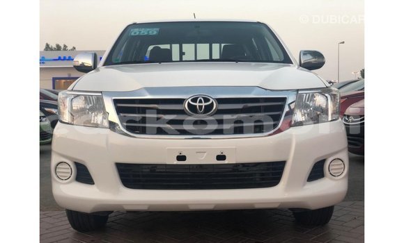 Buy Import Toyota Hilux White Car in Import - Dubai in Great Comore Buy Import Toyota Hilux White Car in Import - Dubai in Great Comore