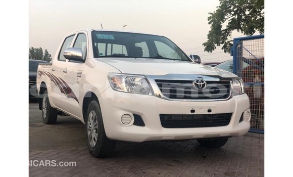 Buy Import Toyota Hilux White Car in Import - Dubai in Great Comore Buy Import Toyota Hilux White Car in Import - Dubai in Great Comore