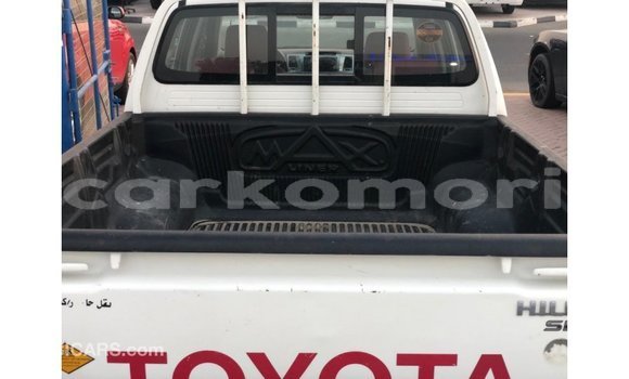 Buy Import Toyota Hilux White Car in Import - Dubai in Great Comore Buy Import Toyota Hilux White Car in Import - Dubai in Great Comore