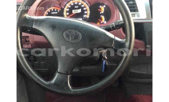 Buy Import Toyota Hilux White Car in Import - Dubai in Great Comore Buy Import Toyota Hilux White Car in Import - Dubai in Great Comore