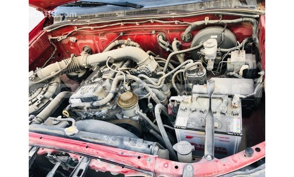 Acheter Import Voiture Toyota Hilux Rouge à Import - Dubai, Grande Comore Acheter Import Voiture Toyota Hilux Rouge à Import - Dubai, Grande Comore