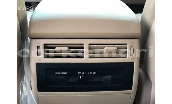 Acheter Import Voiture Toyota Land Cruiser Noir à Import - Dubai, Grande Comore Acheter Import Voiture Toyota Land Cruiser Noir à Import - Dubai, Grande Comore