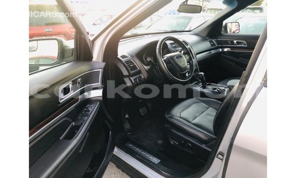 Acheter Import Voiture Ford Explorer Autre à Import - Dubai, Grande Comore Acheter Import Voiture Ford Explorer Autre à Import - Dubai, Grande Comore