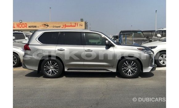 Acheter Import Voiture Lexus LX Autre à Import - Dubai, Grande Comore Acheter Import Voiture Lexus LX Autre à Import - Dubai, Grande Comore