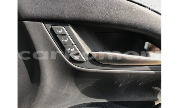 Acheter Import Voiture Lexus LX Autre à Import - Dubai, Grande Comore Acheter Import Voiture Lexus LX Autre à Import - Dubai, Grande Comore