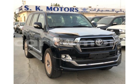 Acheter Import Voiture Toyota Land Cruiser Noir à Import - Dubai, Grande Comore Acheter Import Voiture Toyota Land Cruiser Noir à Import - Dubai, Grande Comore