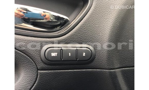 Acheter Import Voiture Kia Cerato Blanc à Import - Dubai, Grande Comore Acheter Import Voiture Kia Cerato Blanc à Import - Dubai, Grande Comore