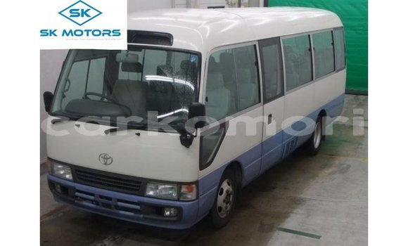 Acheter Import Voiture Toyota Coaster Blanc à Import - Dubai, Grande Comore Acheter Import Voiture Toyota Coaster Blanc à Import - Dubai, Grande Comore