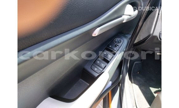 Acheter Import Voiture Kia Carens Autre à Import - Dubai, Grande Comore Acheter Import Voiture Kia Carens Autre à Import - Dubai, Grande Comore