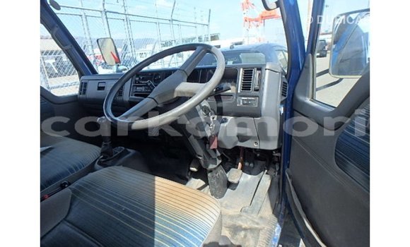 Acheter Import Voiture Mazda 2 Bleu à Import - Dubai, Grande Comore Acheter Import Voiture Mazda 2 Bleu à Import - Dubai, Grande Comore