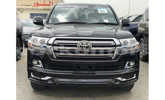 Acheter Import Voiture Toyota Land Cruiser Noir à Import - Dubai, Grande Comore Acheter Import Voiture Toyota Land Cruiser Noir à Import - Dubai, Grande Comore