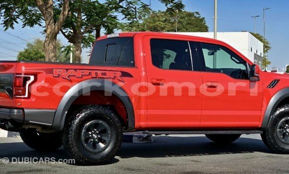 Acheter Import Voiture Ford Club Wagon Rouge à Import - Dubai, Grande Comore Acheter Import Voiture Ford Club Wagon Rouge à Import - Dubai, Grande Comore