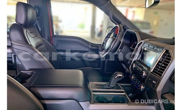 Acheter Import Voiture Ford Club Wagon Rouge à Import - Dubai, Grande Comore Acheter Import Voiture Ford Club Wagon Rouge à Import - Dubai, Grande Comore