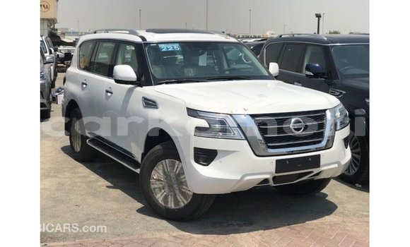 Buy Import Nissan Patrol White Car in Import - Dubai in Great Comore Buy Import Nissan Patrol White Car in Import - Dubai in Great Comore
