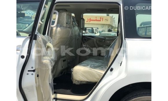 Buy Import Nissan Patrol White Car in Import - Dubai in Great Comore Buy Import Nissan Patrol White Car in Import - Dubai in Great Comore