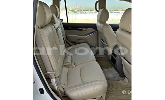 Buy Import Toyota Prado White Car in Import - Dubai in Great Comore Buy Import Toyota Prado White Car in Import - Dubai in Great Comore