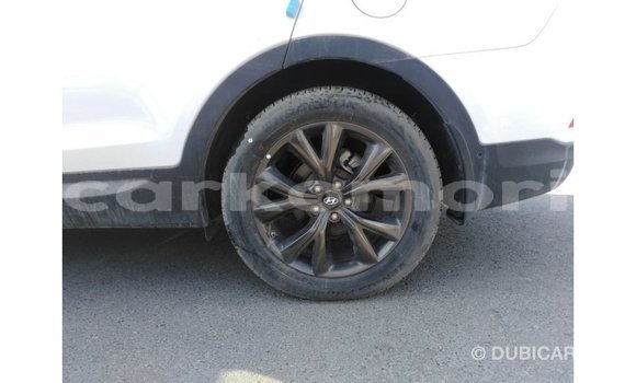 Buy Import Hyundai Santa Fe White Car in Import - Dubai in Great Comore Buy Import Hyundai Santa Fe White Car in Import - Dubai in Great Comore