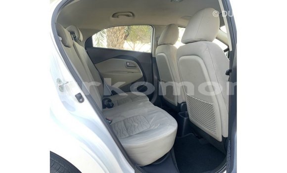 Buy Import Kia Rio White Car in Import - Dubai in Great Comore Buy Import Kia Rio White Car in Import - Dubai in Great Comore