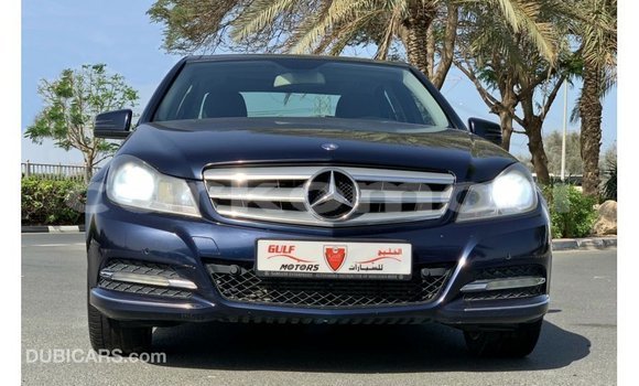 Buy Import Mercedes-Benz 200 Blue Car in Import - Dubai in Great Comore Buy Import Mercedes-Benz 200 Blue Car in Import - Dubai in Great Comore